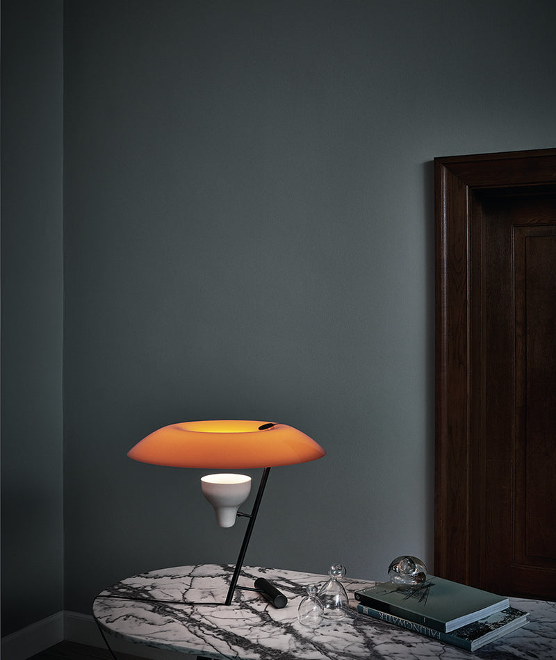 Model 548 Table Lamp