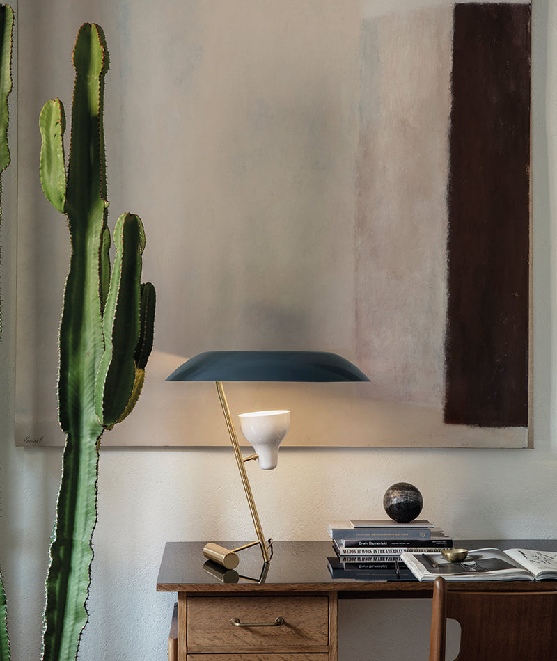 Model 548 Table Lamp