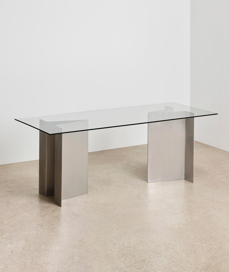 Pica Dinning Table
