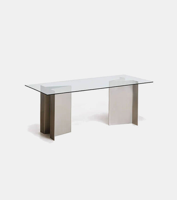 Pica Dinning Table