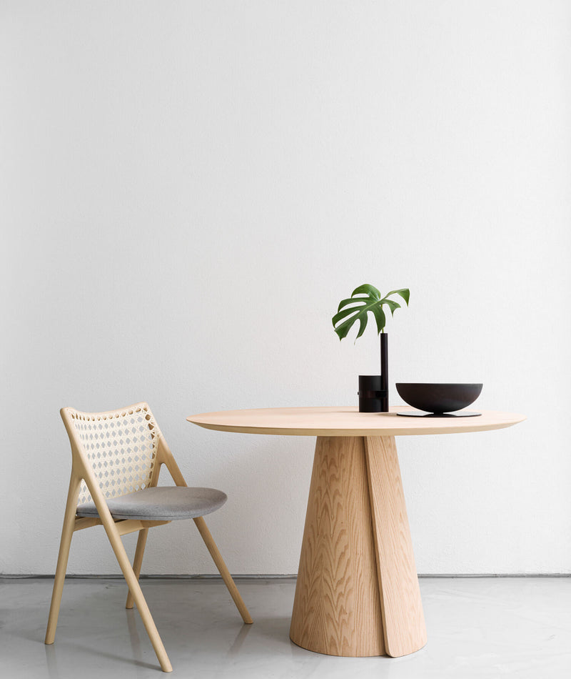 Volta Dining Table