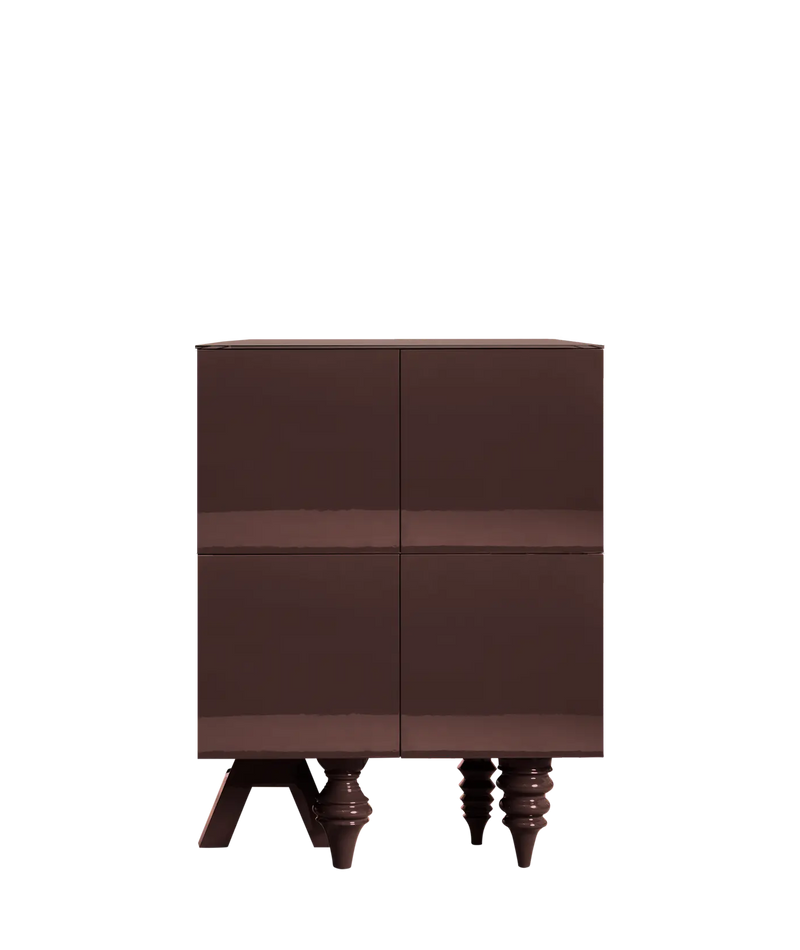 Multileg Cabinet